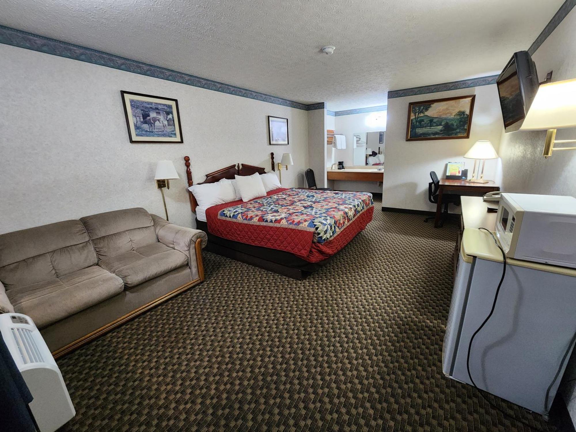 Americas Inn Bardstown Bagian luar foto